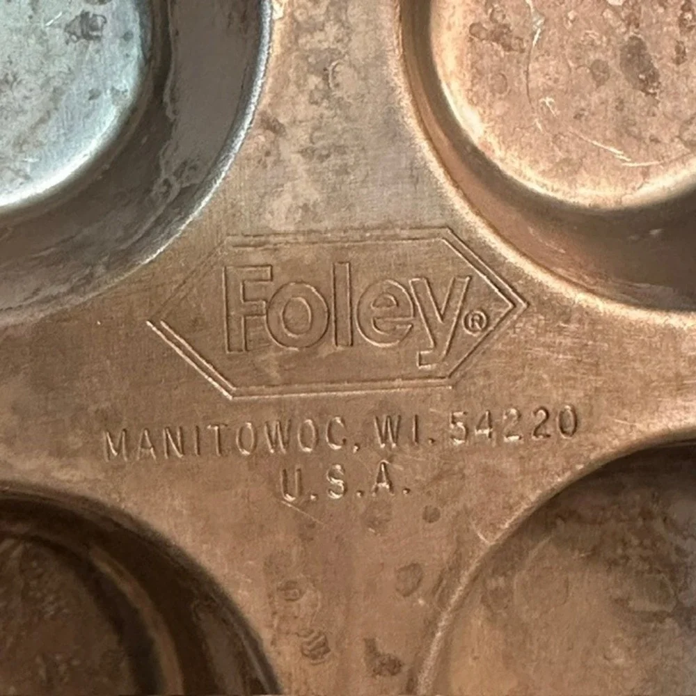 Foley Muffin Tin Set of 2 Vintage Aluminum 12 Cup Baking Pans Manitowoc WI USA